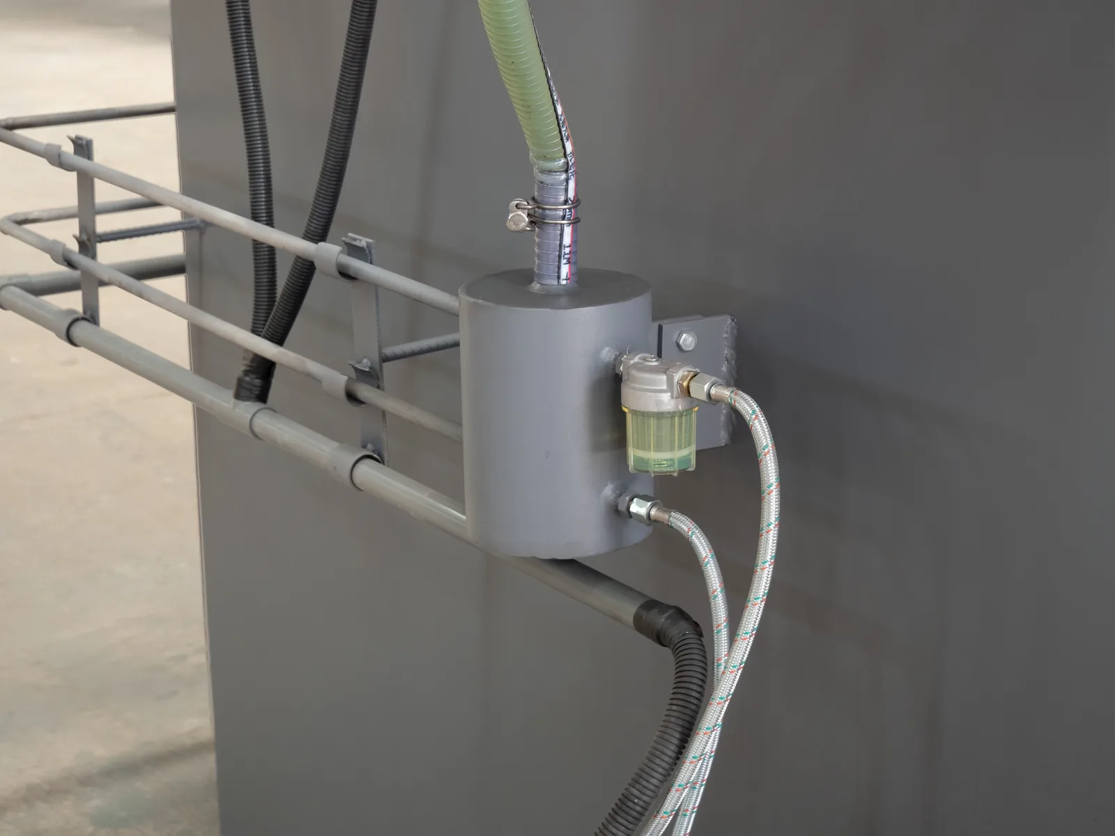Incinerator burner fuel filter and fuel supply line